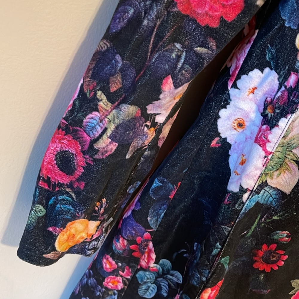 ZAZA COUTURE Jacket. Size Large - Picture 6 of 10
